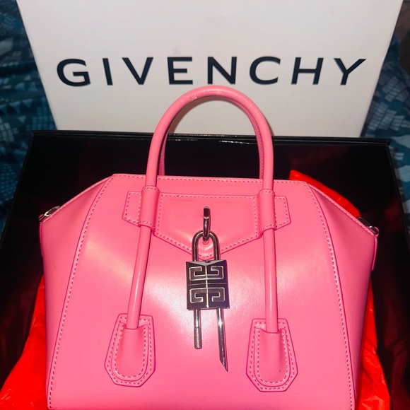 Beautiful pink Givenchy Antigona lock bag - Picture 2 of 3